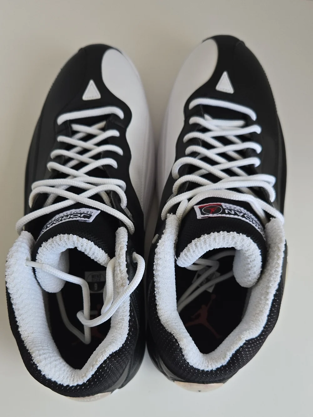 Jordan Jumpman Team 1 Black Varsity Red Shoes Mens Size 9 CV8926-002 NIB
